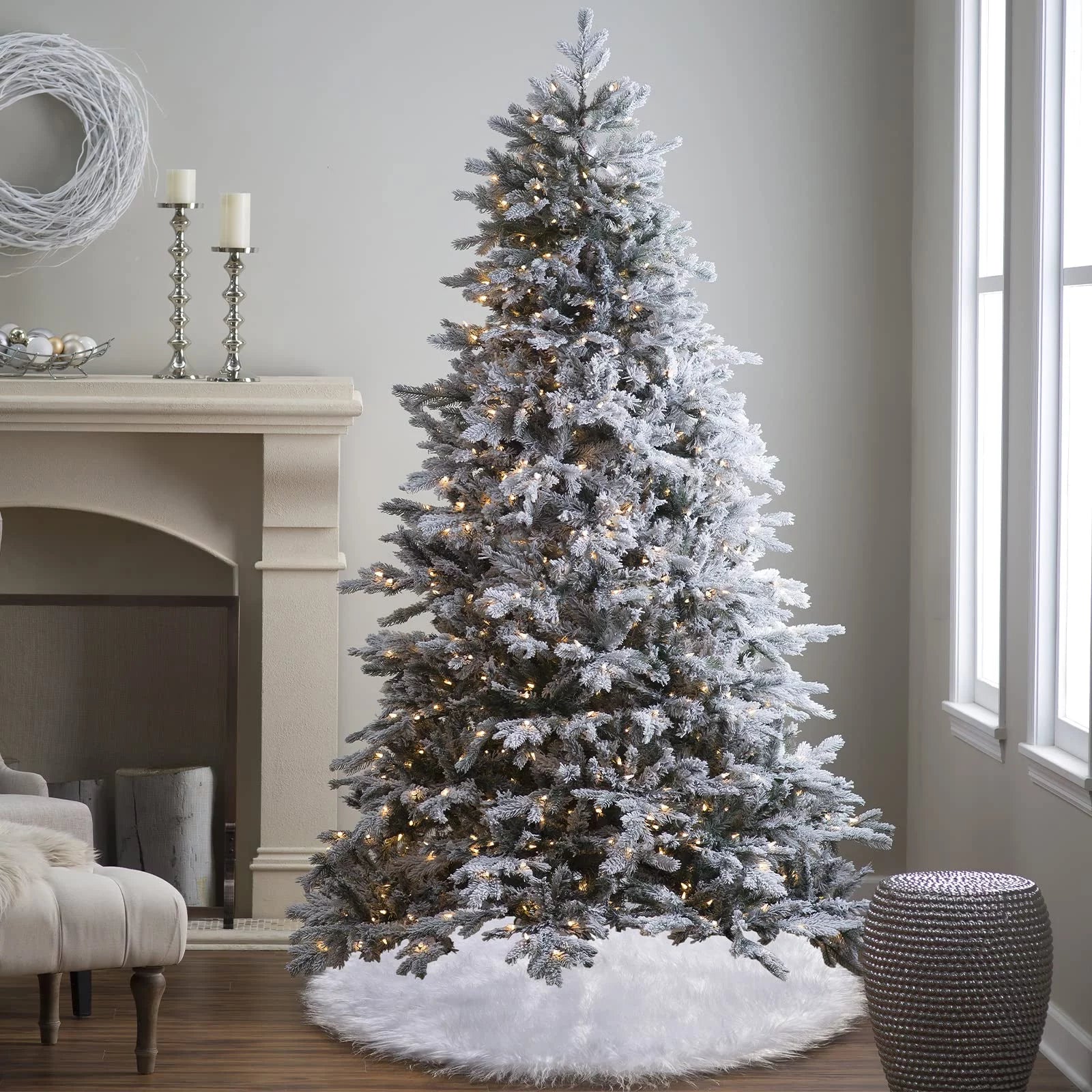 Christmas Tree Skirt 30 Inch Faux Fur Xmas Plush Tree Skirt Winter Large Christmas Tree Mat Holiday Party Christmas Tree Decorations, Snowy White